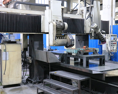 CNC精密機(jī)械